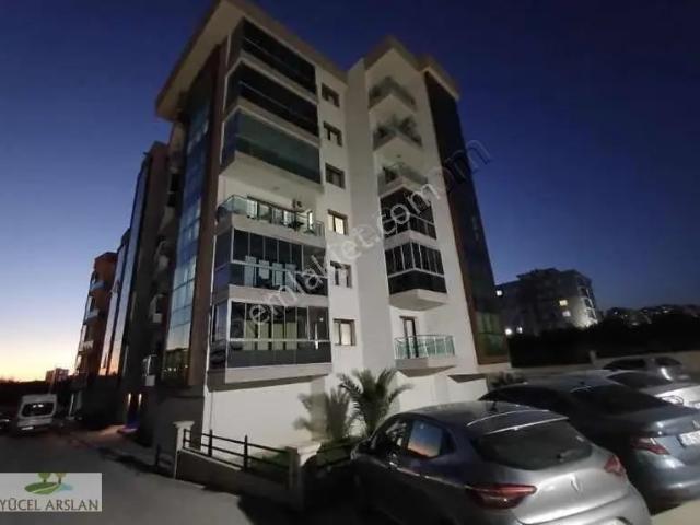 Çiğli, İzmir içerisinde satılık mülk