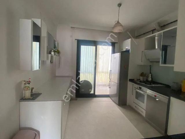 Çiğli, İzmir içerisinde satılık mülk