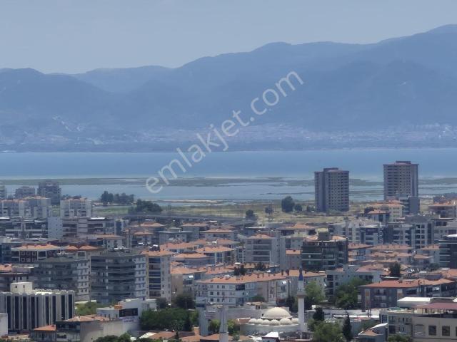 Çiğli, İzmir içerisinde kiralık mülk
