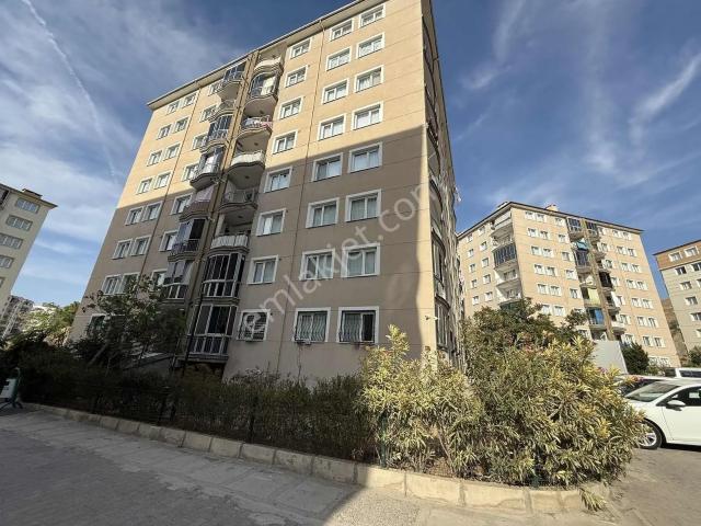 Çiğli, İzmir içerisinde kiralık mülk