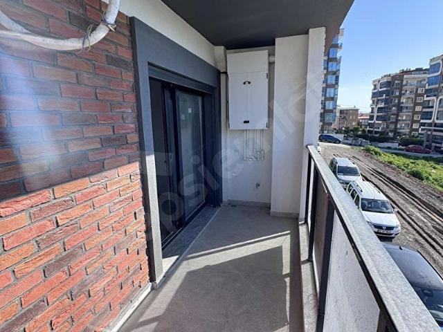 Çiğli, İzmir içerisinde satılık mülk