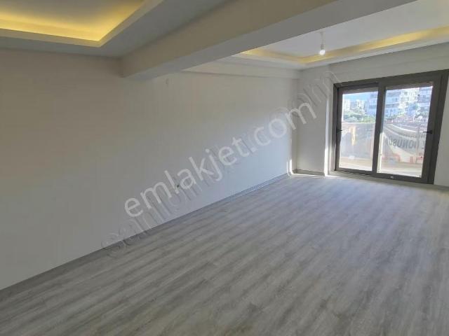 Çiğli, İzmir içerisinde kiralık mülk