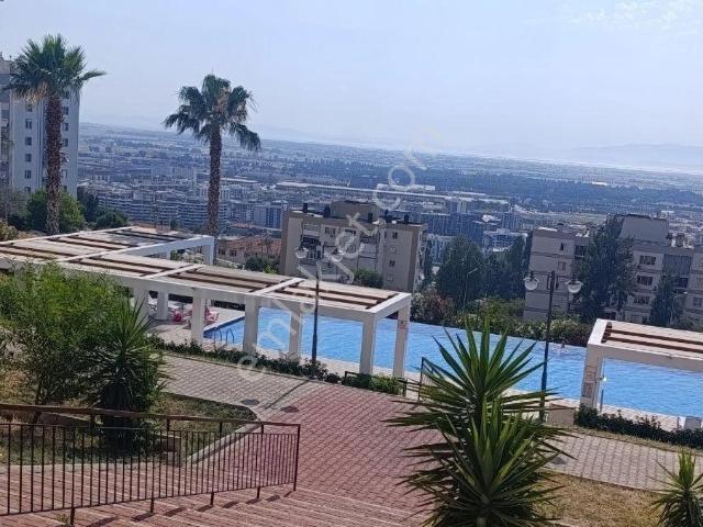 Çiğli, İzmir içerisinde satılık mülk