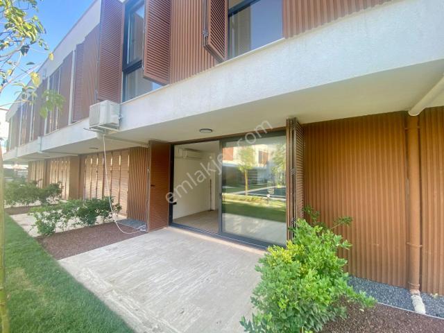 Çiğli, İzmir içerisinde satılık Villa