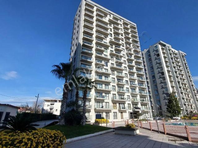 Çiğli, İzmir içerisinde kiralık mülk