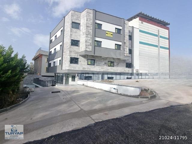 Çiğli, İzmir içerisinde satılık Bina