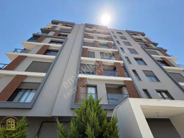 Çiğli, İzmir içerisinde kiralık mülk