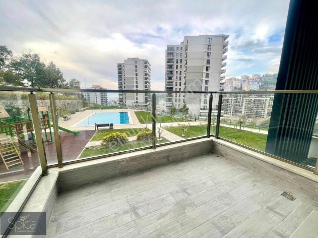 Çiğli, İzmir içerisinde kiralık mülk
