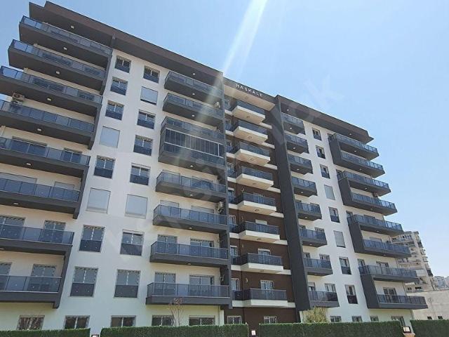 Çiğli, İzmir içerisinde satılık mülk