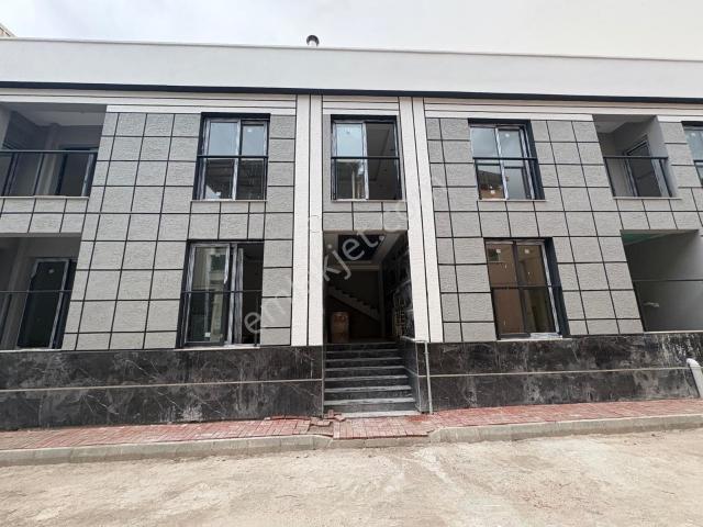 Çiğli, İzmir içerisinde satılık mülk