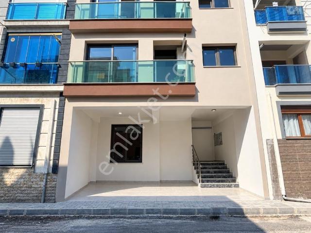 Çiğli, İzmir içerisinde satılık mülk