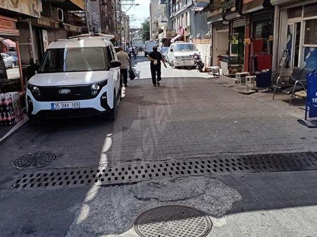 Çiğli, İzmir içerisinde satılık Dükkan