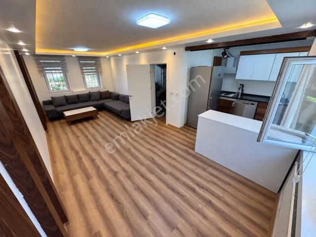 İlkyerleşim Mahallesi, Yenimahalle içerisinde satılık Villa