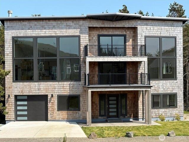 House for sale in Ocean Park, Washington