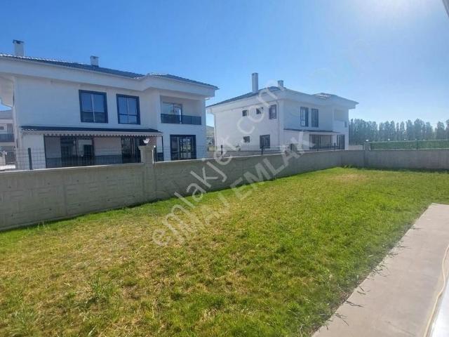Sivas Merkez içerisinde satılık Villa