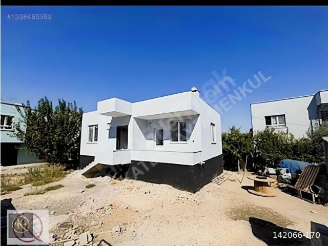 İmamoğlu içerisinde satılık Villa