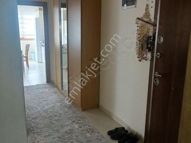 Karşiyaka, İzmir içerisinde kiralık mülk