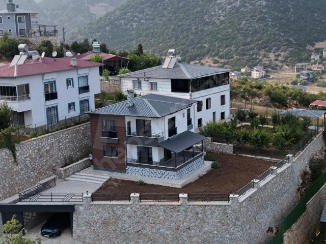 Toroslar, Mersin içerisinde satılık Villa