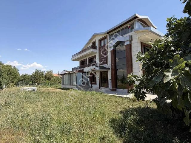 Burdur Merkez, Burdur içerisinde satılık Villa