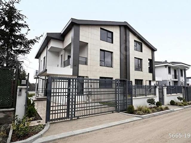 Gölbaşi, Ankara içerisinde satılık Villa