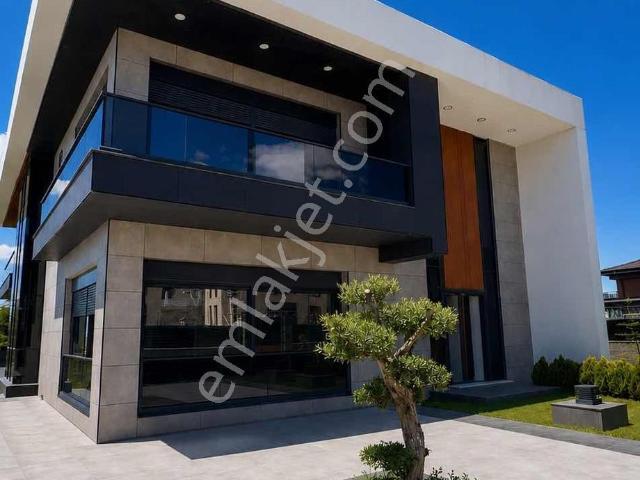Gölbaşi, Ankara içerisinde satılık Villa