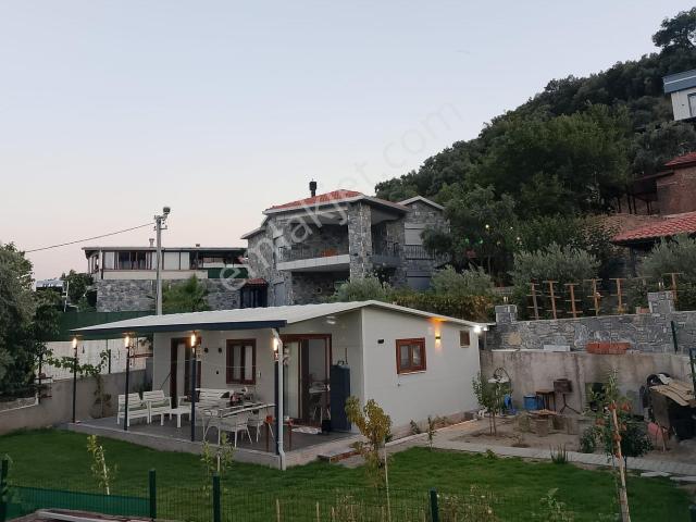 Hamitler, İncirliova içerisinde satılık Villa
