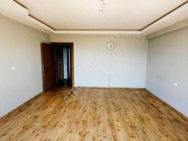 Üçevler Mahallesi, İnegöl içerisinde kiralık mülk