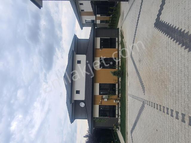 İnegöl, Bursa içerisinde satılık Villa