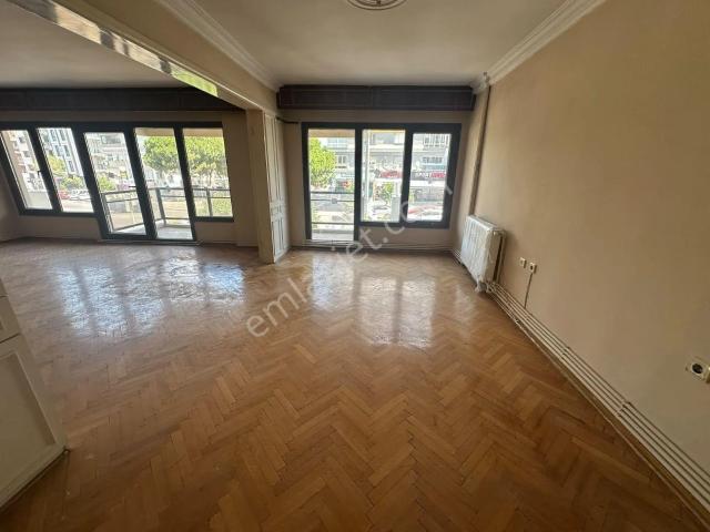 Karabağlar, İzmir içerisinde kiralık mülk