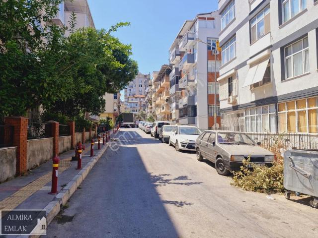 Konak, İzmir içerisinde satılık mülk