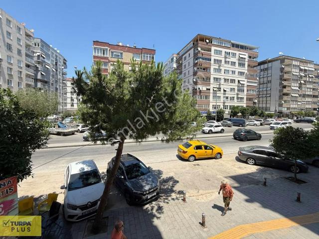 Karabağlar, İzmir içerisinde kiralık mülk