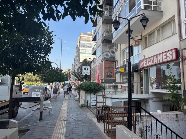 Karabağlar, İzmir içerisinde satılık mülk