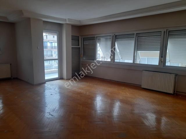 Konak, İzmir içerisinde kiralık mülk