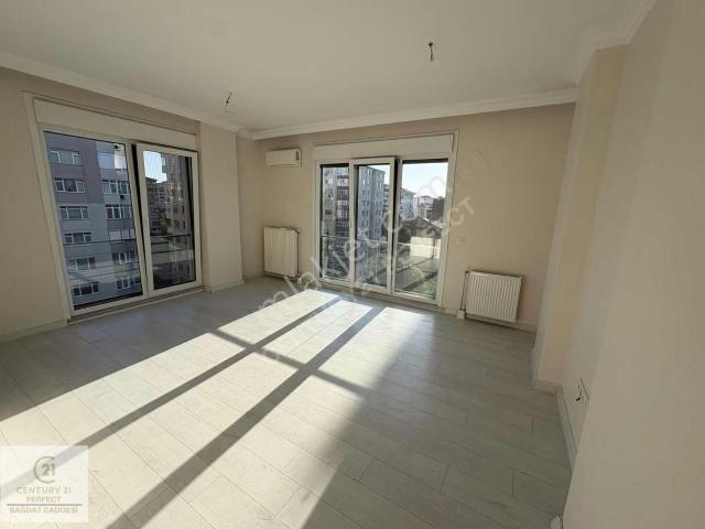 Kadiköy, İstanbul içerisinde kiralık mülk
