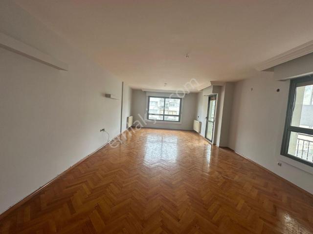 Konak, İzmir içerisinde kiralık mülk