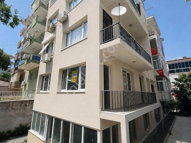 Karabağlar, İzmir içerisinde kiralık mülk