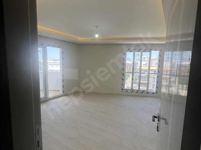 Menemen, İzmir içerisinde satılık mülk