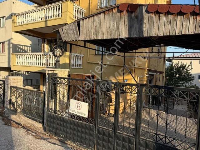 Bornova, İzmir içerisinde kiralık mülk