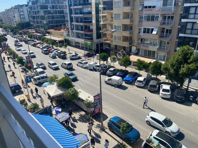 Karabağlar, İzmir içerisinde satılık mülk