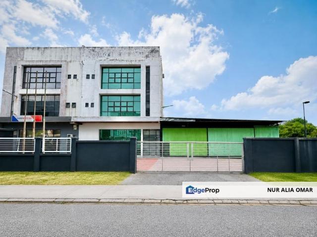 Warehouse for rent in Petaling, Alam Impian