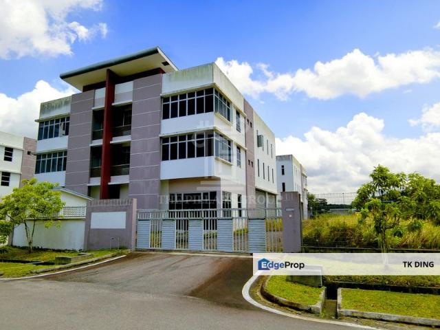 Warehouse for sale in Bukit Ledang, Johor
