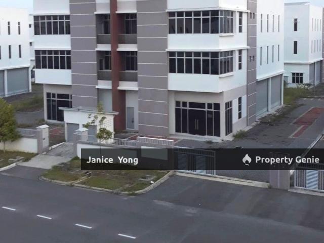 Warehouse for sale in Bukit Ledang, Johor
