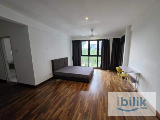 Room for rent in Petaling, Alam Impian