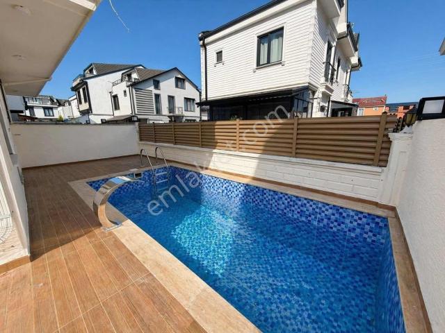 Karasu, Sakarya içerisinde satılık Villa