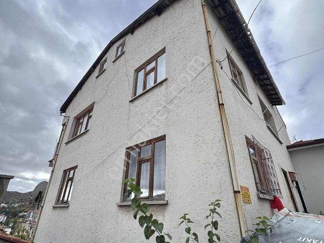 İskilip içerisinde satılık Villa