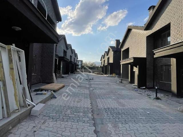 Selçuklu, Konya içerisinde satılık Villa