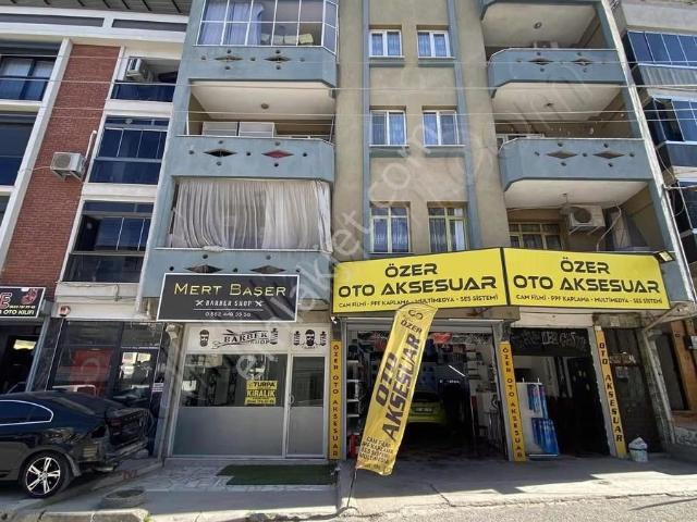 Buca, İzmir içerisinde kiralık Dükkan