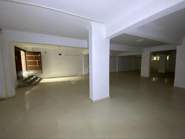 Sultangazi, İstanbul içerisinde kiralık Dükkan