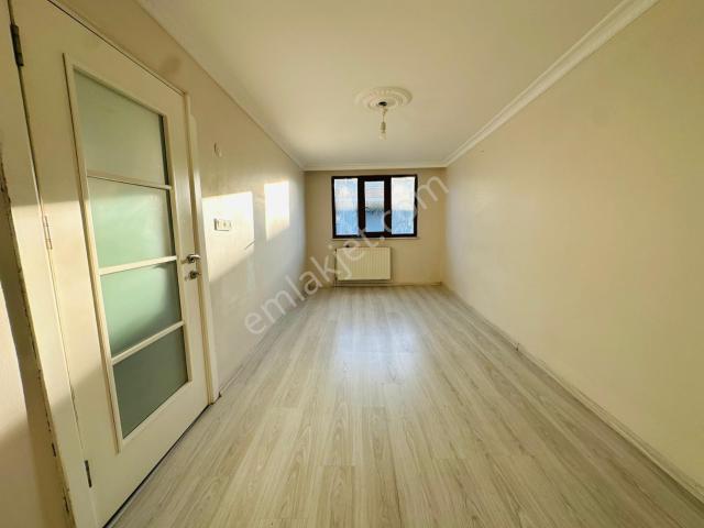 İsmetpaşa Mahallesi, Sultangazi içerisinde kiralık mülk