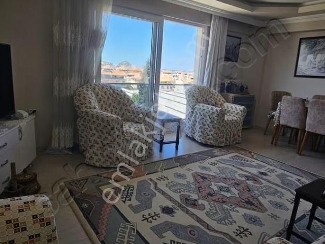 Dikili, İzmir içerisinde satılık mülk